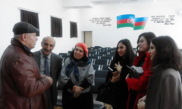Sumqayıtlı yazıçının "AND"ı "slavyanlar"ın diqqət mərkəzində - FOTOLAR Sumqayıtlı yazıçının "AND"ı "slavyanlar"ın diqqət mərkəzində - FOTOLAR