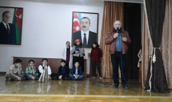 Sumqayıtlı yazıçının "AND"ı "slavyanlar"ın diqqət mərkəzində - FOTOLAR Sumqayıtlı yazıçının "AND"ı "slavyanlar"ın diqqət mərkəzində - FOTOLAR