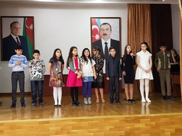 Sumqayıtlı yazıçının "AND"ı "slavyanlar"ın diqqət mərkəzində - FOTOLAR Sumqayıtlı yazıçının "AND"ı "slavyanlar"ın diqqət mərkəzində - FOTOLAR