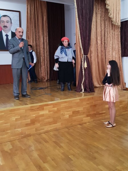 Sumqayıtlı yazıçının "AND"ı "slavyanlar"ın diqqət mərkəzində - FOTOLAR Sumqayıtlı yazıçının "AND"ı "slavyanlar"ın diqqət mərkəzində - FOTOLAR