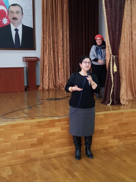 Sumqayıtlı yazıçının "AND"ı "slavyanlar"ın diqqət mərkəzində - FOTOLAR Sumqayıtlı yazıçının "AND"ı "slavyanlar"ın diqqət mərkəzində - FOTOLAR
