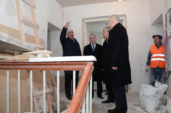 Sumqayıt Bələdiyyəsinin yeni binasında təmir işləri davam edir - FOTOLAR Sumqayıt Bələdiyyəsinin yeni binasında təmir işləri davam edir - FOTOLAR