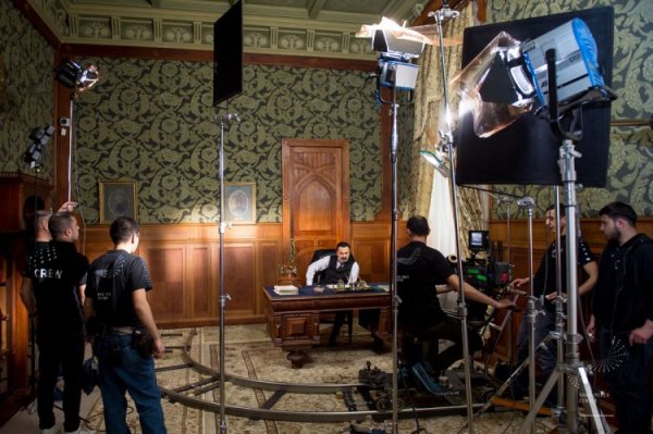 Xalq Cümhuriyyətinin 100 illiyinə həsr edilmiş yeni film çəkilir Xalq Cümhuriyyətinin 100 illiyinə həsr edilmiş yeni film çəkilir