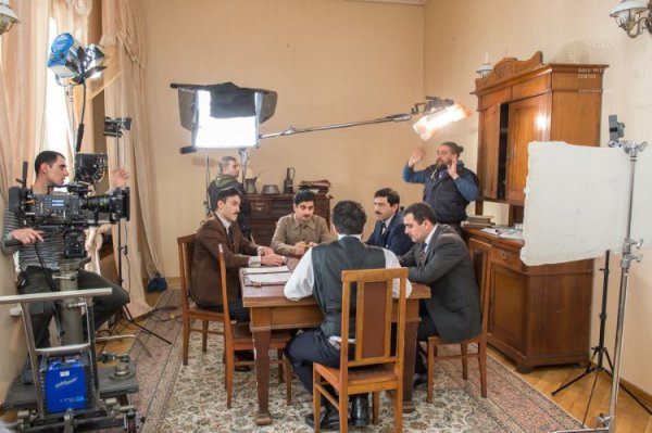 Xalq Cümhuriyyətinin 100 illiyinə həsr edilmiş yeni film çəkilir Xalq Cümhuriyyətinin 100 illiyinə həsr edilmiş yeni film çəkilir