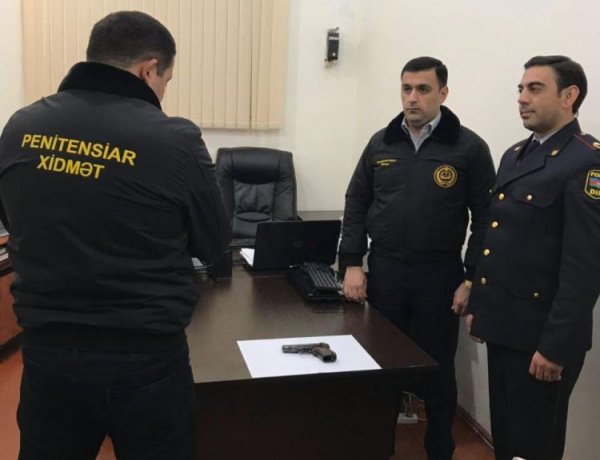 Sumqayıtda torpağa basdırılmış silah tapıldı - FOTO