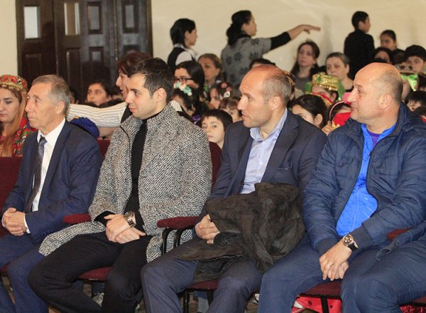 “Sumqayıt”ın nümayəndələri xüsusi tipli internat məktəbini ziyarət ediblər