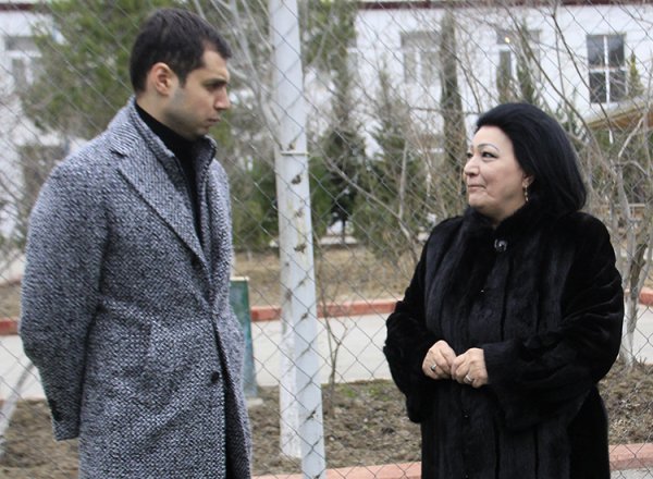“Sumqayıt”ın nümayəndələri xüsusi tipli internat məktəbini ziyarət ediblər