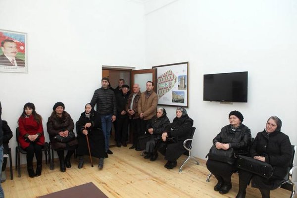 Sumqayıtlı Qarabağ müharibəsi əlilləri və şəhid ailələrinə mənzil verildi - FOTOLAR Sumqayıtlı Qarabağ müharibəsi əlilləri və şəhid ailələrinə mənzil verildi - FOTOLAR