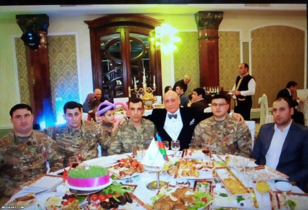 Füzuli Məmmədov növbəti dəfə 6 qazi ailəsinə ev hədiyyə etdi - FOTOLAR Füzuli Məmmədov növbəti dəfə 6 qazi ailəsinə ev hədiyyə etdi - FOTOLAR