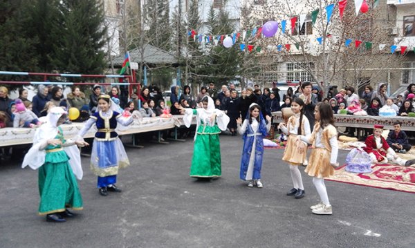 Sumqayıtın 1-ci məhəlləsi şəhərin "1-ci"sinə, nümunəvi məhəlləyə çevrilir - FOTOLAR Sumqayıtın 1-ci məhəlləsi şəhərin "1-ci"sinə, nümunəvi məhəlləyə çevrilir - FOTOLAR