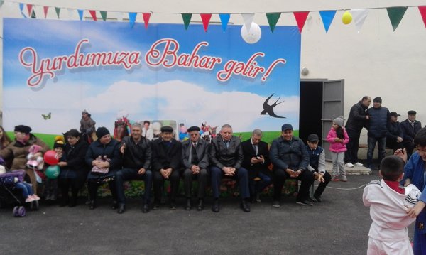 Sumqayıtın 1-ci məhəlləsi şəhərin "1-ci"sinə, nümunəvi məhəlləyə çevrilir - FOTOLAR Sumqayıtın 1-ci məhəlləsi şəhərin "1-ci"sinə, nümunəvi məhəlləyə çevrilir - FOTOLAR