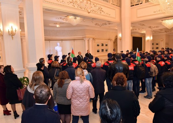 Sumqayıt məktəbliləri maarifləndirici tur-aksiyaya qoşulublar Sumqayıt məktəbliləri maarifləndirici tur-aksiyaya qoşulublar