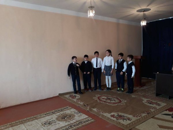 Sumqayıtda orta məktəbdə 31 mart soyqırımına aid tədbir keçirilib - FOTOLAR