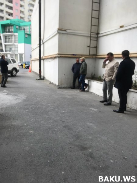Səbinə Mirzəyevanın cənazəsi evinə gətirildi - Tanınmışlar axın etdi -  FOTOLAR