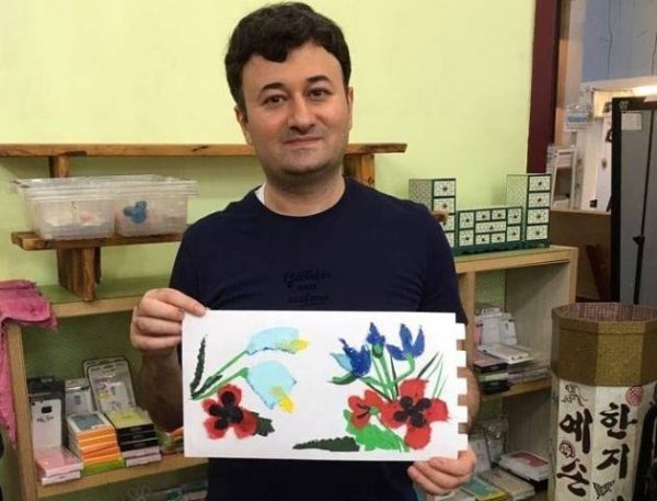 Cənubi Koreyada işləyən azərbaycanlı müəllim: “Burda yaşamaq asan deyil” - MÜSAHİBƏ Cənubi Koreyada işləyən azərbaycanlı müəllim: “Burda yaşamaq asan deyil” - MÜSAHİBƏ