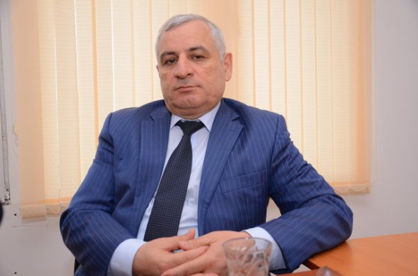 "Günahkarlar dərhal cəzalandırılmalıdır" - Media rəhbərlərindən jurnalistin döyülməsinə sərt reaksiya "Günahkarlar dərhal cəzalandırılmalıdır" - Media rəhbərlərindən jurnalistin döyülməsinə sərt reaksiya