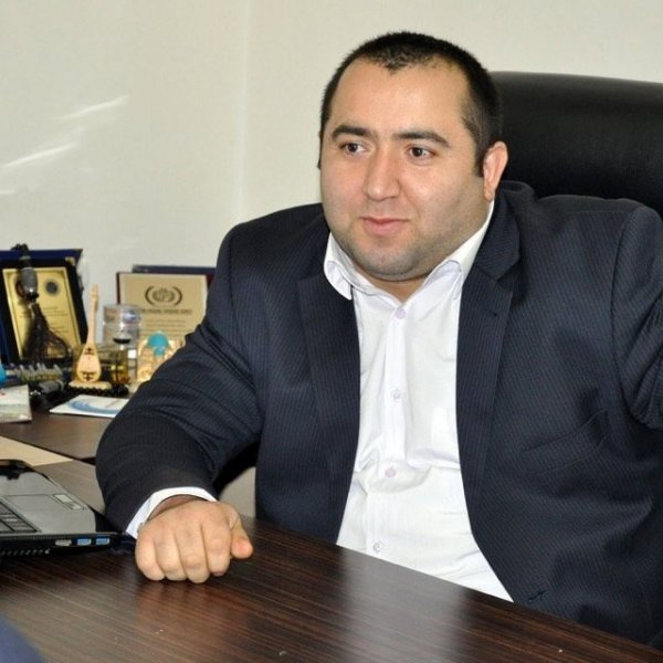 "Günahkarlar dərhal cəzalandırılmalıdır" - Media rəhbərlərindən jurnalistin döyülməsinə sərt reaksiya "Günahkarlar dərhal cəzalandırılmalıdır" - Media rəhbərlərindən jurnalistin döyülməsinə sərt reaksiya