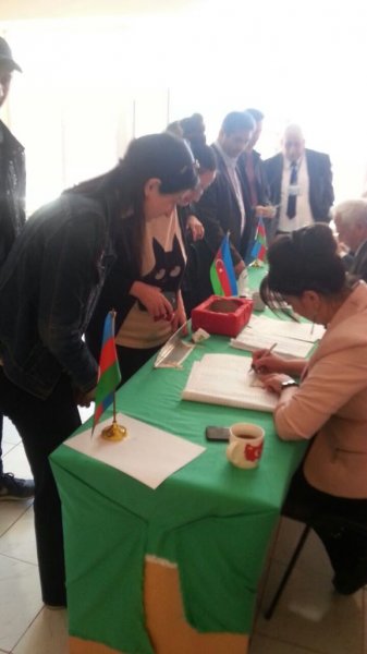 Qubadlıda seçicilərin yüksək aktivliyi müşahidə olunur - FOTOLAR Qubadlıda seçicilərin yüksək aktivliyi müşahidə olunur - FOTOLAR