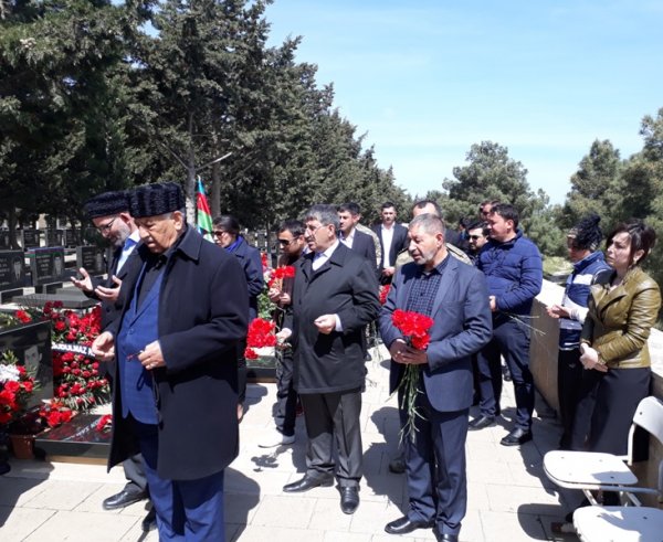 Yaşasaydı 29 yaşı olacaqdı: Sumqayıtlı şəhidin doğum günü - FOTOLAR Yaşasaydı 29 yaşı olacaqdı: Sumqayıtlı şəhidin doğum günü - FOTOLAR