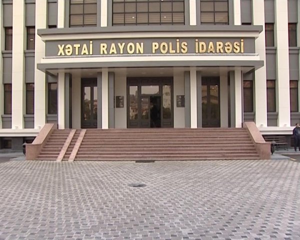 Yanacaqdoldurma məntəqəsinə oyuncaq tapança ilə basqın edən şəxslər tutulub - FOTO Yanacaqdoldurma məntəqəsinə oyuncaq tapança ilə basqın edən şəxslər tutulub - FOTO