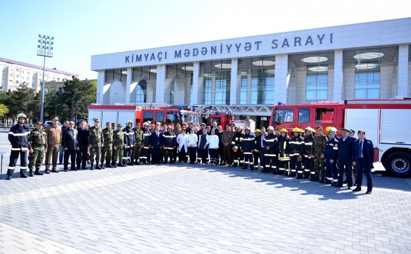 Sumqayıtda “Kimyaçı” Mədəniyyət sarayında “yanğın” - TƏLİMDƏN FOTOLAR