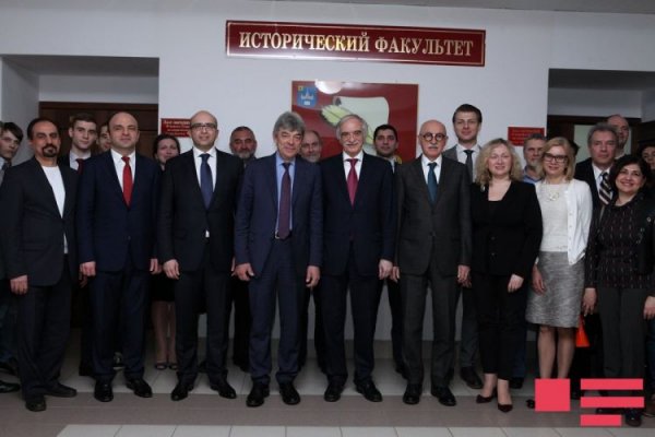 Moskvada Azərbaycan Xalq Cümhuriyyətinin 100 illiyinə həsr olunan tədbir keçirilib Moskvada Azərbaycan Xalq Cümhuriyyətinin 100 illiyinə həsr olunan tədbir keçirilib