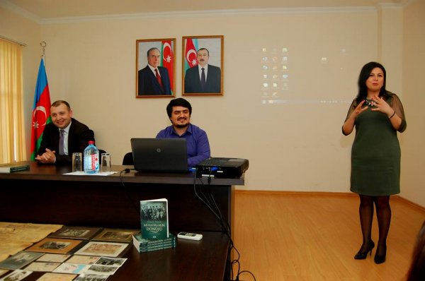 Sumqayıtda "Cümhuriyyət ili" barədə sərgi-mühazirə keçirilib - FOTOLAR Sumqayıtda "Cümhuriyyət ili" barədə sərgi-mühazirə keçirilib - FOTOLAR