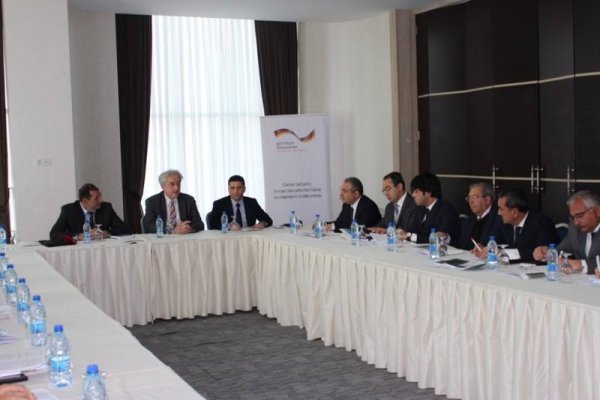 Sumqayıtda “İnzibati icraat haqqında” qanunun tətbiqi barədə seminar keçirilib - FOTO