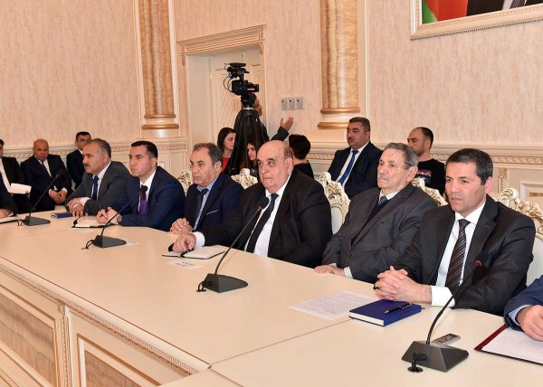 Sumqayıtda hesabat yığıncağı keçirilib – FOTOLAR Sumqayıtda hesabat yığıncağı keçirilib – FOTOLAR
