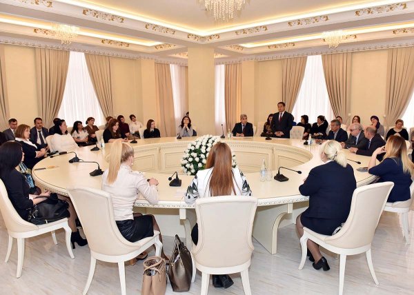 Sumqayıtda Ümummilli lider Heydər Əliyevin 95 illik yubileyinə həsr olunmuş tədbir keçirilib Sumqayıtda Ümummilli lider Heydər Əliyevin 95 illik yubileyinə həsr olunmuş tədbir keçirilib