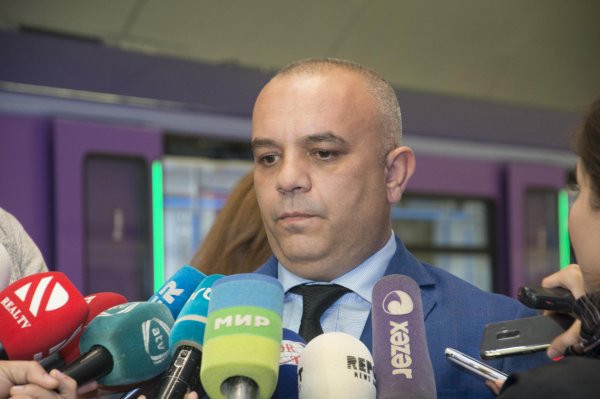 Bakı Metropoliteninin yeni qatarı - Sərnişinlər bu yeniliyə çox sevinəcəklər - FOTOLAR Bakı Metropoliteninin yeni qatarı - Sərnişinlər bu yeniliyə çox sevinəcəklər - FOTOLAR