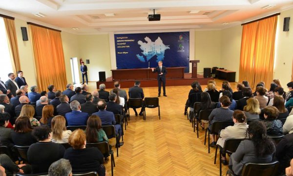 Muxtar Babayev keçmiş kollektivi ilə belə vidalaşdı - FOTOLAR