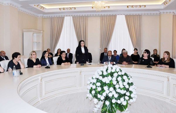 Sumqayıtda Akademik Zərifə Əliyevanın anadan olmasının 95 illiyinə həsr olunmuş konfrans keçirilib Sumqayıtda Akademik Zərifə Əliyevanın anadan olmasının 95 illiyinə həsr olunmuş konfrans keçirilib