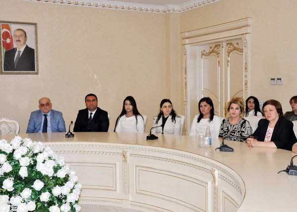 Sumqayıtda Akademik Zərifə Əliyevanın anadan olmasının 95 illiyinə həsr olunmuş konfrans keçirilib Sumqayıtda Akademik Zərifə Əliyevanın anadan olmasının 95 illiyinə həsr olunmuş konfrans keçirilib