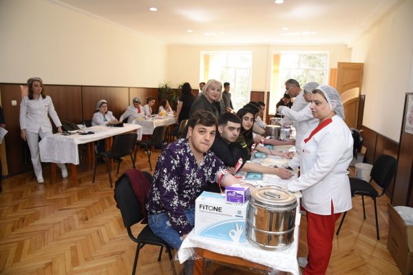 Sumqayıtda qanvermə aksiyası - FOTOLAR