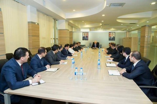 Prezidentin köməkçisi yeni sədri kollektivə təqdim etdi - FOTO