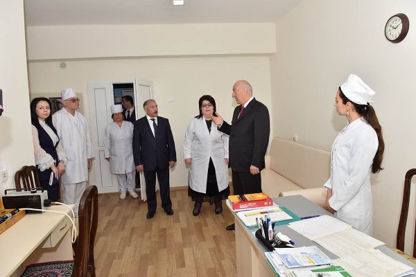 Zakir  Fərəcov xəstəxanaya getdi: çatışmazlıqları aradan QALDIRIN! - FOTOLAR