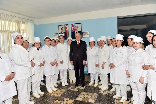 Zakir  Fərəcov xəstəxanaya getdi: çatışmazlıqları aradan QALDIRIN! - FOTOLAR