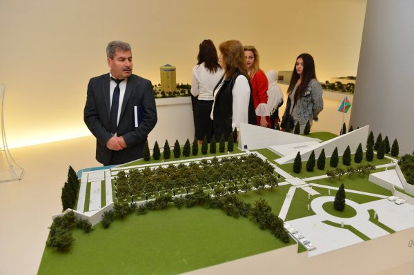 Kimyaçılar Heydər Əliyev Mərkəzində -FOTOLAR