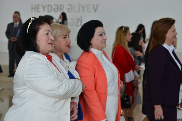 Kimyaçılar Heydər Əliyev Mərkəzində -FOTOLAR