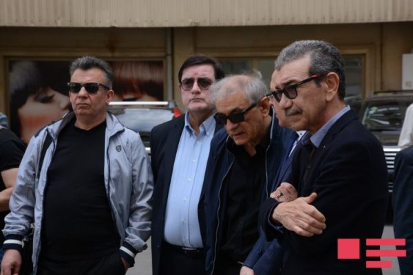 Xalq artisti Fuad Poladov dəfn olunub