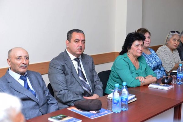 Sumqayıtda “Ömrün qürub çağı” - FOTOLAR Sumqayıtda “Ömrün qürub çağı” - FOTOLAR