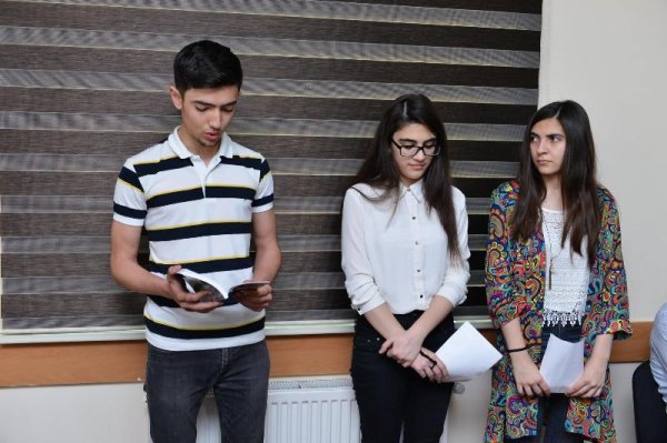 Sumqayıtda “Ömrün qürub çağı” - FOTOLAR Sumqayıtda “Ömrün qürub çağı” - FOTOLAR