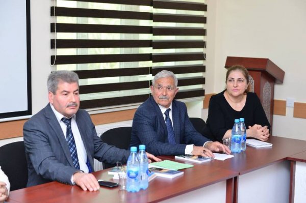 Sumqayıtda “Ömrün qürub çağı” - FOTOLAR Sumqayıtda “Ömrün qürub çağı” - FOTOLAR