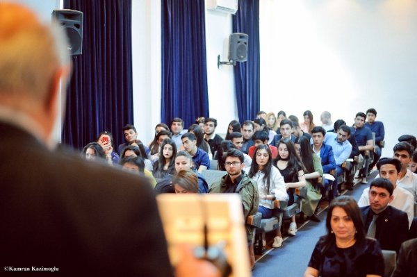 Qərbi Kaspi Universitetində elmi-praktik konfrans keçirilib