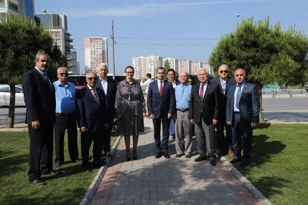 İzmirdə yubiley tədbiri - FOTOLAR