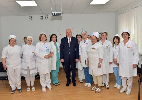 Sumqayıtın icra başçısı daha bir tibb müəssisəsində oldu – FOTOLAR Sumqayıtın icra başçısı daha bir tibb müəssisəsində oldu – FOTOLAR