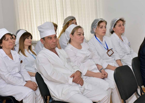 Sumqayıtın icra başçısı daha bir tibb müəssisəsində oldu – FOTOLAR Sumqayıtın icra başçısı daha bir tibb müəssisəsində oldu – FOTOLAR