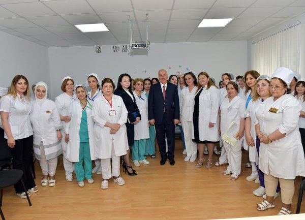Sumqayıtın icra başçısı daha bir tibb müəssisəsində oldu – FOTOLAR Sumqayıtın icra başçısı daha bir tibb müəssisəsində oldu – FOTOLAR