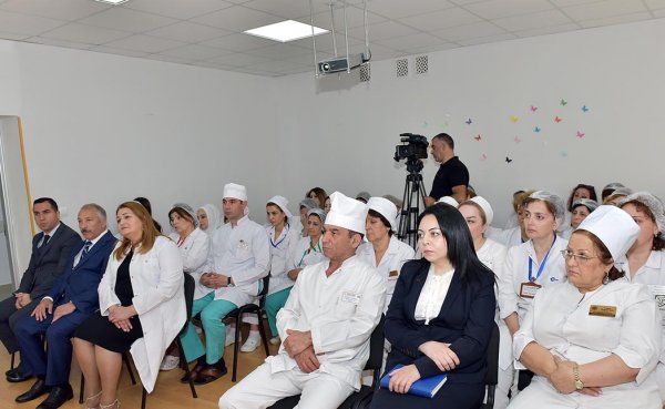 Sumqayıtın icra başçısı daha bir tibb müəssisəsində oldu – FOTOLAR Sumqayıtın icra başçısı daha bir tibb müəssisəsində oldu – FOTOLAR